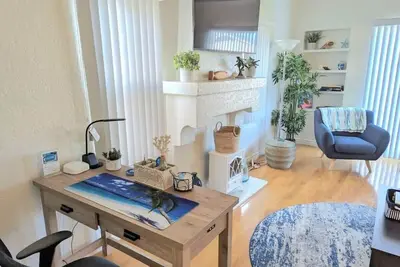 Image de The Dolphin: Beach~Workspace~W/D incl~PetsOK