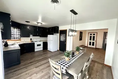 Image de Black Horse Adobe, New Listing, Great Location
