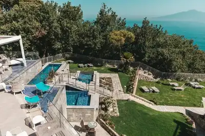 Image de Villa Lunamare - Luxury private villa with sea views