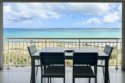 Studio Avec Vue sur Mer à la Plage d'Orient Bay!