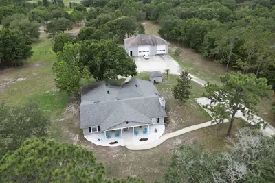 Image de Cozy Farmhouse Near Disney. Family Friendly and Peaceful