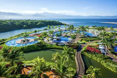 Spend New Year'S In Paradise!