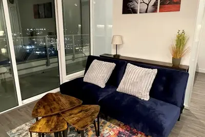 Image de Bright, Accessible, Luxury Vacation Apartment with Mountain Views