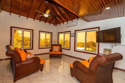 Image de Apartment in West Bay