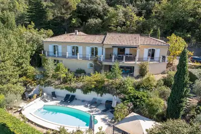 Image de Villa La Valée – Villa de luxe à Nyons avec piscine chauffée