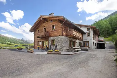 Image de Appartement 'Agriturismo Bosco D'oro 3' avec vue sur la montagne, jardin partagé et Wi-Fi