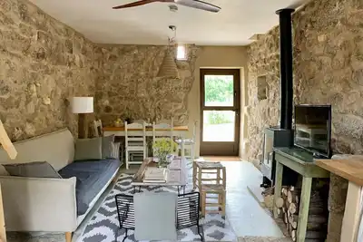 Image de Capela da Coenga, Antigua Capilla Rehabilitada Como Vivienda