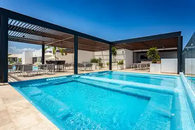 Image de Brand new 2 Bed apartment primely placed in one upscale neighborhoods in Pdc