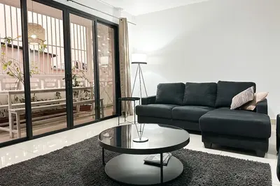 Image de Appartement 2 chambres avecTerasse Ă la Gombe