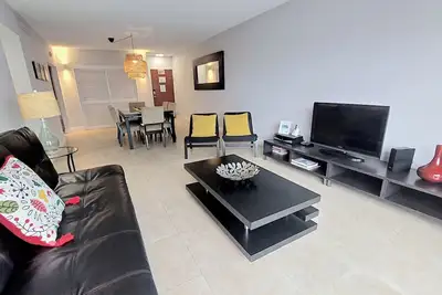 Image de The Tides 1 Bedroom Apartment, we are on the Beach!