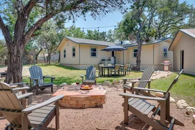 Image de Canyon Lake Vacation Rental < 1/2 Mi to Water!