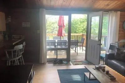 Image de Charming Lakeront Cottage