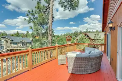 Image de Elegant Big Bear Cabin Half Mi to Big Bear Lake!