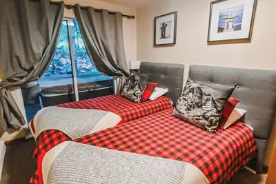 Image de Lagoons Whistler - Private Hot tub, two bedroom
