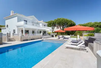 Image de Atlantico Lux - Cinq Chambres Villa, Couchages 11