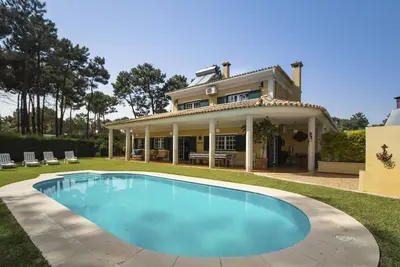 Image de Villa Golf and Sea - Cinq Chambres Villa, Couchages 10