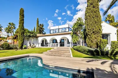 Image de Villa Cisne - Cinq Chambres Villa, Couchages 10