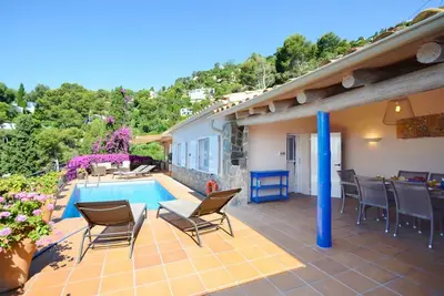 Image de Villa Petunies - Trois Chambres Villa, Couchages 6