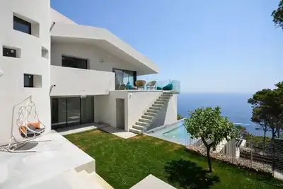 Image de Villa Falguerines - Six Chambres Villa, Couchages 14