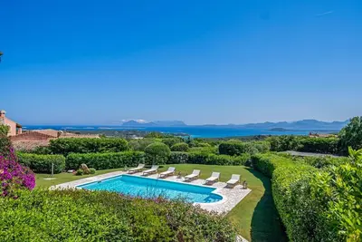 Image de Villa Caboni - Six Chambres Villa, Couchages 12