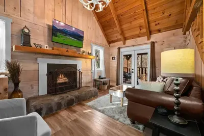 Image de Peaceful Side of the Smokies! Hot Tub! Sleeps 6.