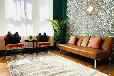 Image de Cozy Highrise 2 br Apt - Downtown Memphis!