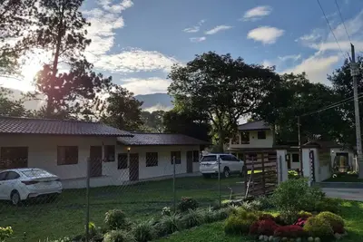 Image de Orange Country Apartments #2.