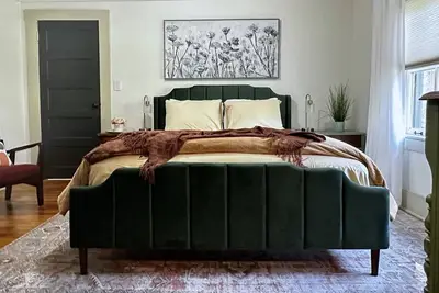 Image de Modern vintage/fully stocked/artsy cottage