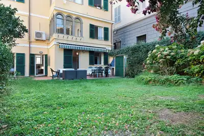 Image de Appartement 'Beach Paradise - Napoleone' avec jardin privé et Wi-Fi