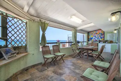 Maison de vacances 'La Casa Nel Mare A Castelsardo' près de la plage avec vue sur la mer et terrasse