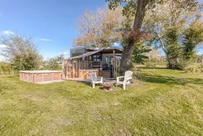 Image de Tiny House avec Spa proche de Saint Emilion
