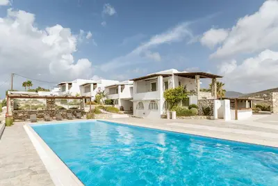Image de Villa 'Irene's View Villas Seven' avec piscine partagée, terrasse et Wi-Fi