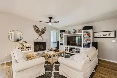 Image de Charming Niwot Home -Walk to Downtown -Sauna/Firepit/Fenced Yard