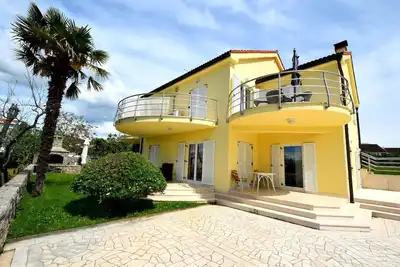 Image de Appartement de vacances Malinska pour 1 - 5 personnes avec 2 chambres Ă coucher - Appartement de vac