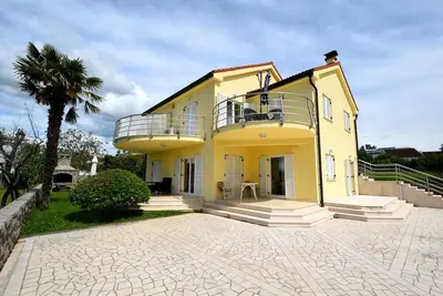 Image de Appartement de vacances Malinska pour 1 - 5 personnes avec 2 chambres Ă coucher - Appartement de vac