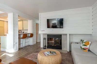 Image de Bluff Condo 4033 - Beautiful Mountain Views! Remodeled 2-Bedroom Bluff Condo
