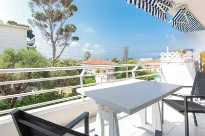 Image de Florida Studio de 35m² aperçu mer proche de la Croisette