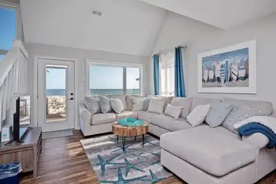 Image de Rest A Shored: Spacious oceanfront home with breathtaking views throughout!