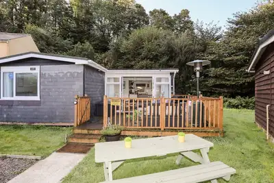 Image de Samphire, with pool in Caernarfon