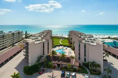 Image de Siesta Breakers on Crescent Beach Siesta Key