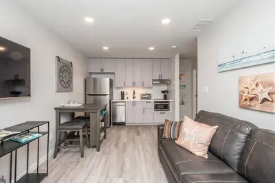 Image de Outstanding Location - Come Relax and Stay at the Beach