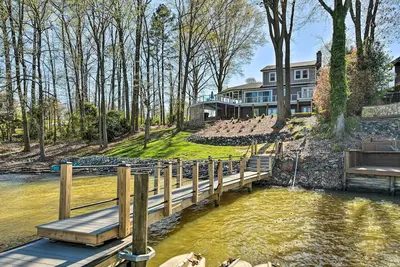 Image de Riviera Paradise w/ Private Dock! by RedAwning