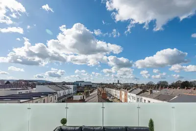 Image de The Burton Penthouse by Fortuna Property