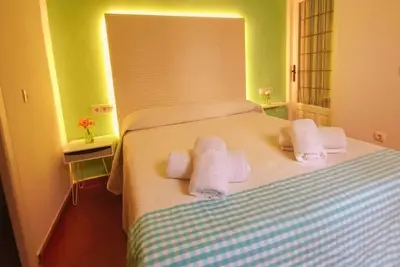 Image de Appartement-Standard-Salle de bain privée séparée-Patio-Patio de la Hoguera