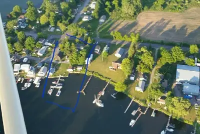 Image de Unique Water front cottage for rent