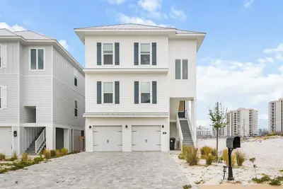 Image de Brand new 5bd/5b, Community Boat Dock, Private Swim Spa, Sleeps 14+, Gulf Views