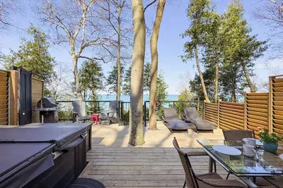 Image de Summerset Cottage, Lakeview Hot Tub - Private Lake Access
