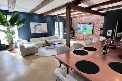 Image de Highly Luxurious & Fancy 7-star Apartment in the City
