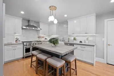 Image de San Clemente Fully Furnished with Chefs Kitchen