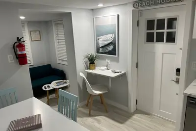 Image de 3rd House to Beach & Boardwalk Luxury Beach Apt Unit #2 Best Location In Town